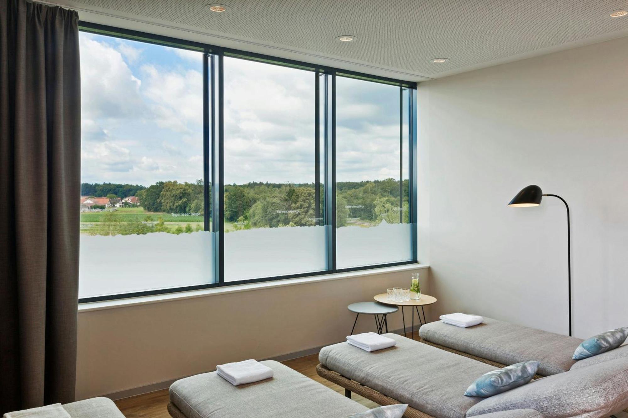 Courtyard By Marriott Oberpfaffenhofen Munich South Hotel 4*