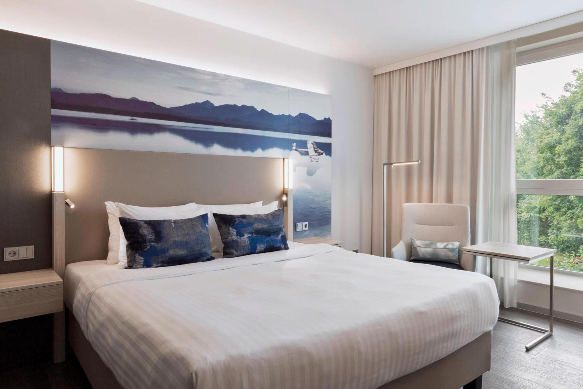Courtyard By Marriott Oberpfaffenhofen Munich South 4*