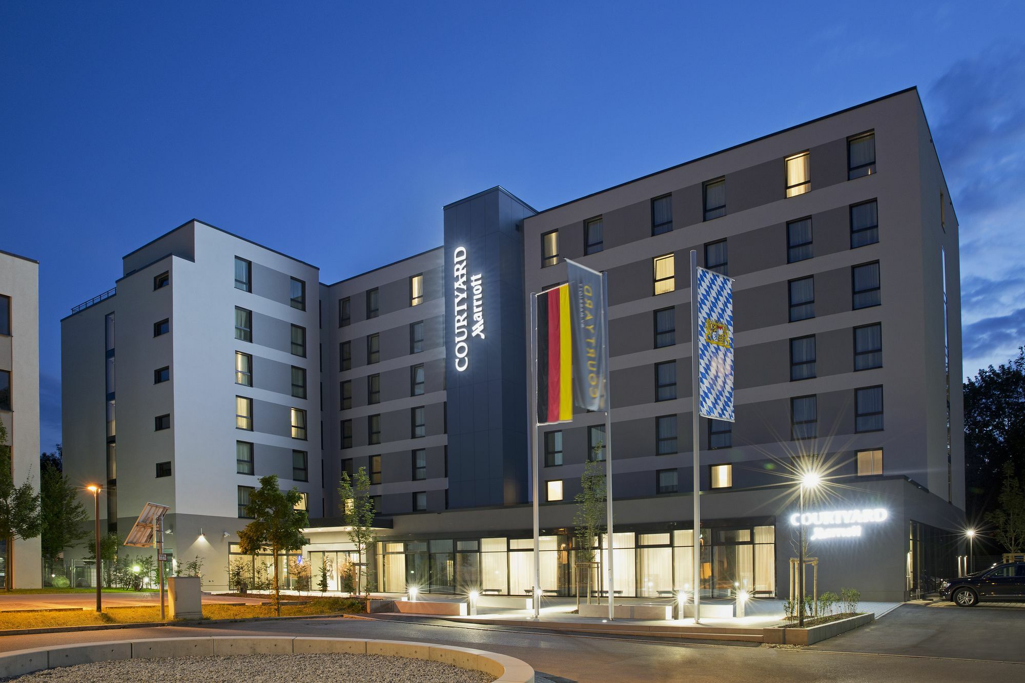 Courtyard By Marriott Oberpfaffenhofen Munich South Hotel Gilching